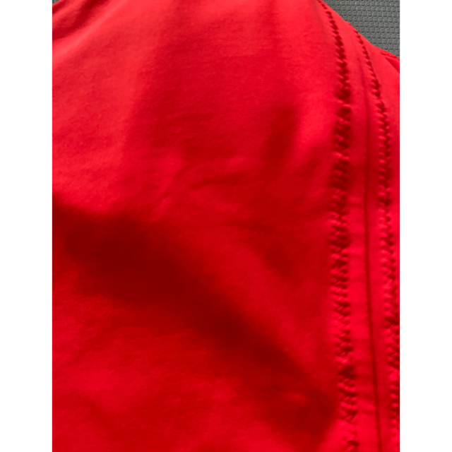 lululemon(ルルレモン)のlululemon ヨガ　カップ付タンクトップ スポーツ/アウトドアのトレーニング/エクササイズ(ヨガ)の商品写真