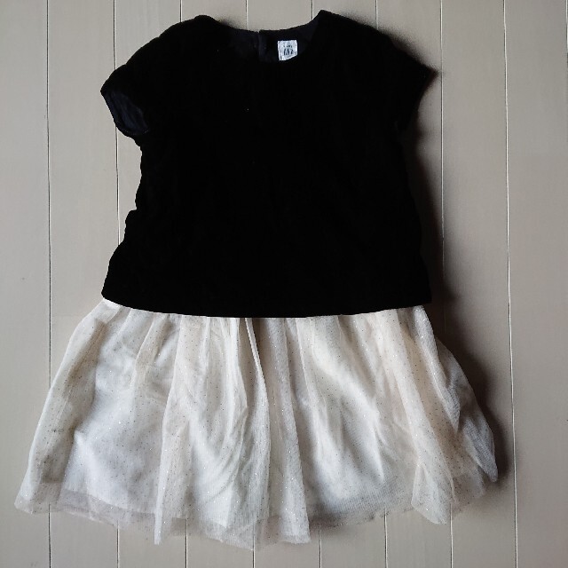 babyGAP(ベビーギャップ)のbaby GAP●ドレスワンピース ベアロ チュール 105-110 キッズ/ベビー/マタニティのキッズ服女の子用(90cm~)(ワンピース)の商品写真