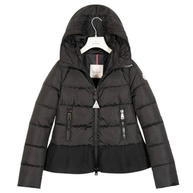 ジャケット/アウター即完売！モンクレール Moncler フリル ダウン コート ジャケット