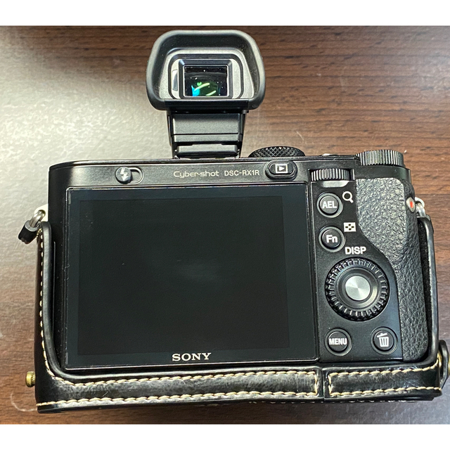 SONY(ソニー)のSONY DSC-RX1R + FDA-EV1MK EVFセット　中古美品 スマホ/家電/カメラのカメラ(コンパクトデジタルカメラ)の商品写真