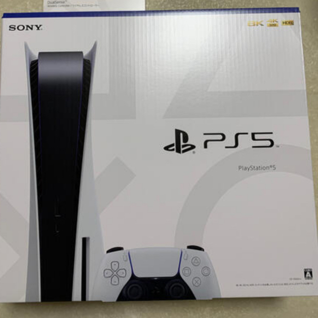 PlayStation(プレイステーション)のPlayStation5 ディスクドライブ搭載モデル エンタメ/ホビーのゲームソフト/ゲーム機本体(家庭用ゲーム機本体)の商品写真