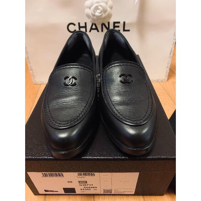 CHANEL - 大人気 直営店購入CHANELカーフスキンローファーの通販