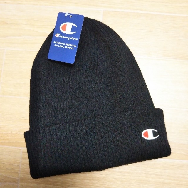 Champion(チャンピオン)のチャンピオンニット帽【ブラック、新品】 レディースの帽子(ニット帽/ビーニー)の商品写真