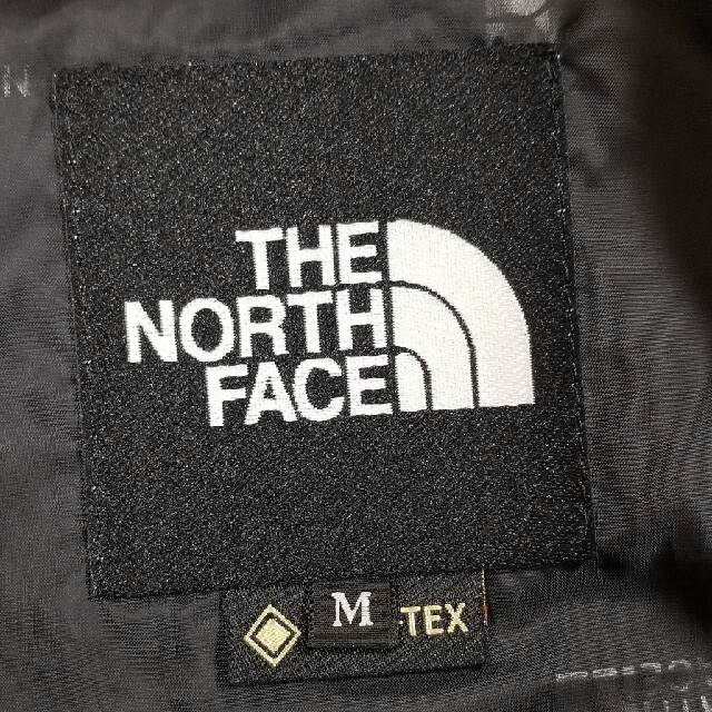 THE NORTH FACE(ザノースフェイス)のマウンテンライトジャケット　ニュートープ　Mサイズ　 メンズのジャケット/アウター(マウンテンパーカー)の商品写真