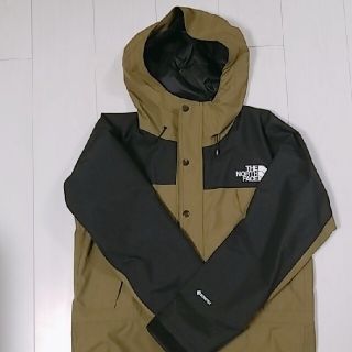 ザノースフェイス(THE NORTH FACE)のマウンテンライトジャケット　ニュートープ　Mサイズ　(マウンテンパーカー)