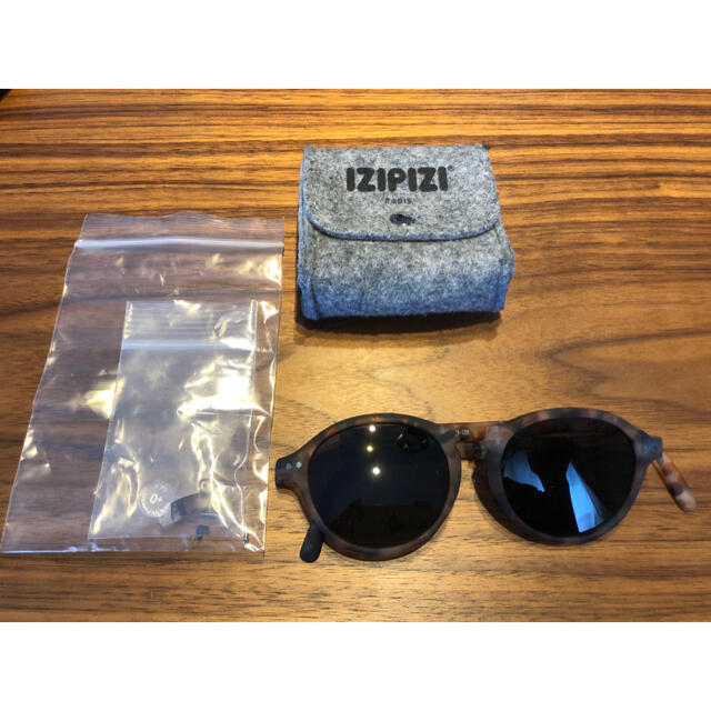 IZIPIZI イジピジ　#F サングラス　100%UV メンズのファッション小物(サングラス/メガネ)の商品写真