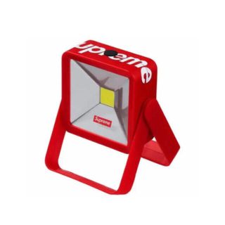 シュプリーム(Supreme)のSupreme Magnetic Kickstand Light Red(ライト/ランタン)