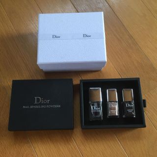 ディオール(Dior)の＼スパークリングパウダー 送料込み／(マニキュア)