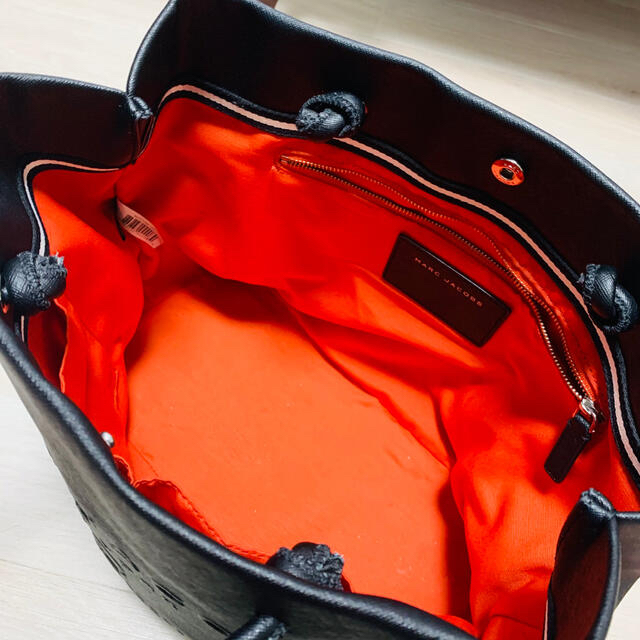 MARC JACOBS(マークジェイコブス)の美品 正規品 マークジェイコブス トート バッグ レディース ブラックA4対応 レディースのバッグ(トートバッグ)の商品写真