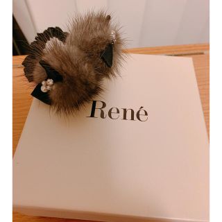 ルネ(René)の美品　Rene ファー髪ゴム　シュシュ(ヘアゴム/シュシュ)