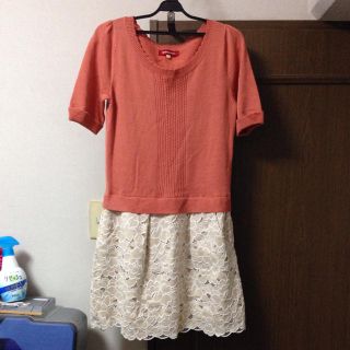 アプワイザーリッシェ(Apuweiser-riche)のレースドッキングワンピース👗(ひざ丈ワンピース)