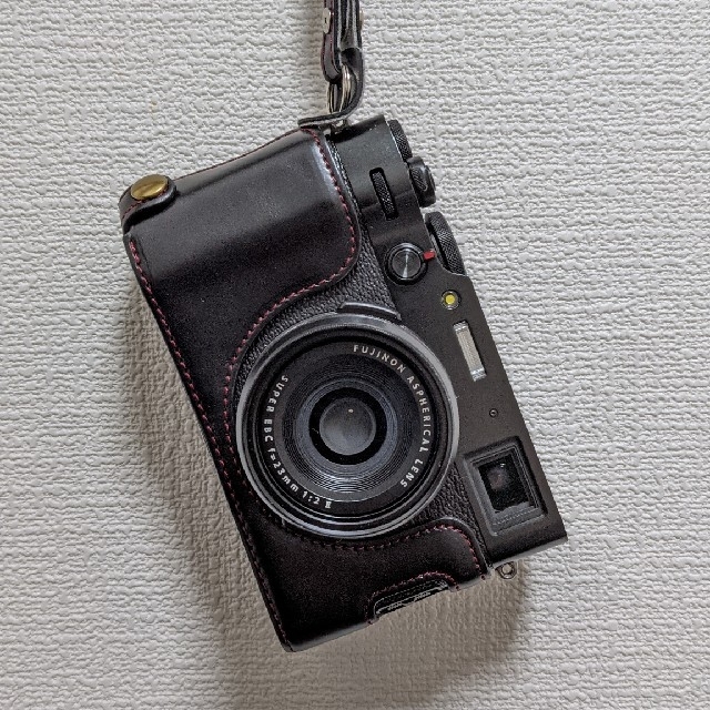 FUJIFILM　X100V 保証〜2021.10までスマホ/家電/カメラ