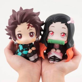 バンダイ(BANDAI)のるかっぷ 鬼滅の刃 竈門炭治郎＆竈門禰豆子セット 【限定特典 座布団付き】(フィギュア)