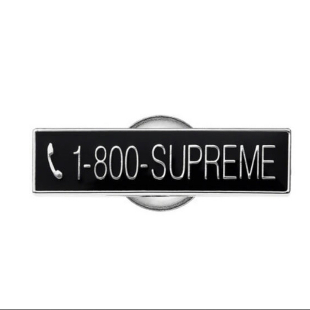 Supreme(シュプリーム)の2個セット 1-800 Pin &  666 Rubber Keychain メンズのファッション小物(キーホルダー)の商品写真