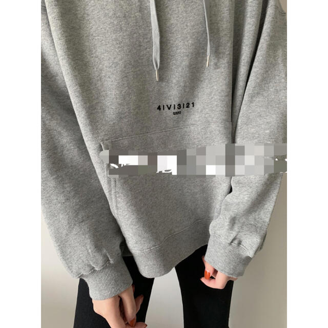 Ameri VINTAGE(アメリヴィンテージ)のAmeri 男女兼用 PASSCODE DADDY MAMMY HOODIE レディースのトップス(パーカー)の商品写真