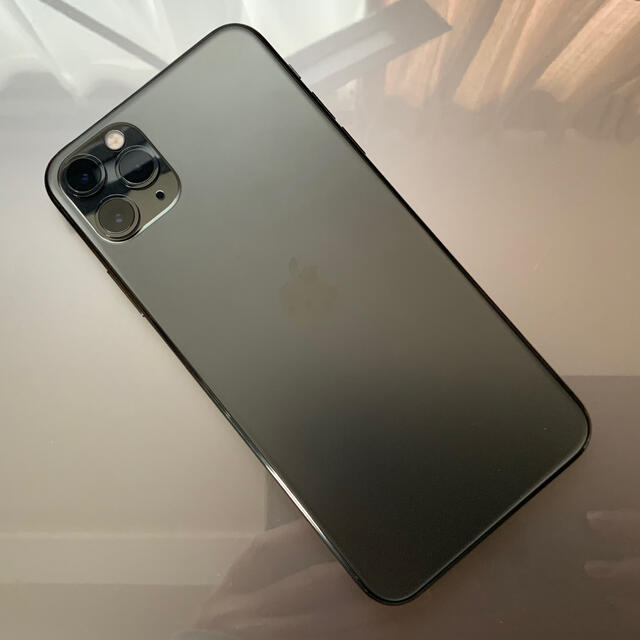 iPhone 11 Pro Max スペースグレイ 512 GB au ほぼ新品