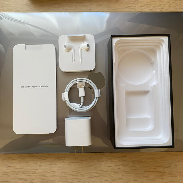 iPhone 11 Pro Max スペースグレイ 512 GB au ほぼ新品