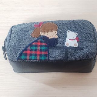 ファミリア(familiar)の専用(ポーチ)