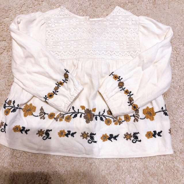 ZARA KIDS(ザラキッズ)のZARA baby 刺繍チュニック キッズ/ベビー/マタニティのキッズ服女の子用(90cm~)(ブラウス)の商品写真