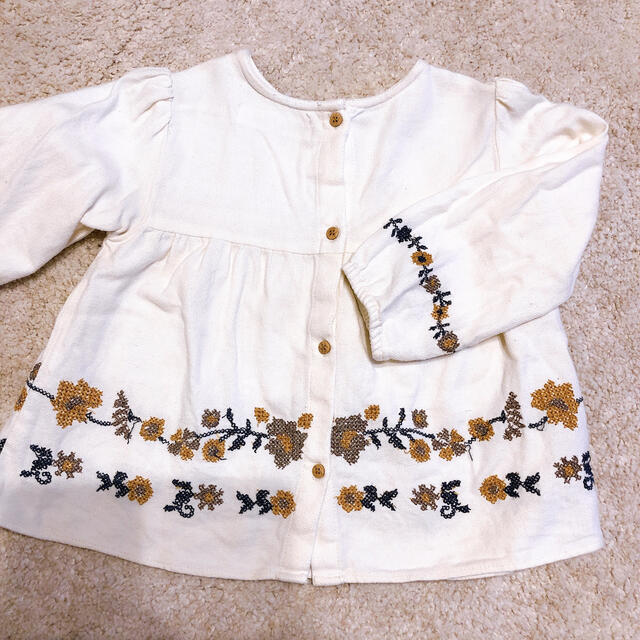 ZARA KIDS(ザラキッズ)のZARA baby 刺繍チュニック キッズ/ベビー/マタニティのキッズ服女の子用(90cm~)(ブラウス)の商品写真