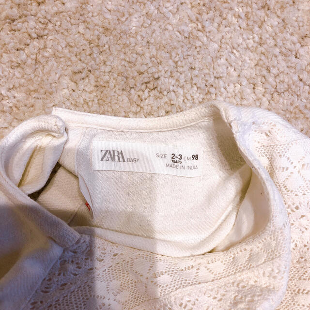 ZARA KIDS(ザラキッズ)のZARA baby 刺繍チュニック キッズ/ベビー/マタニティのキッズ服女の子用(90cm~)(ブラウス)の商品写真