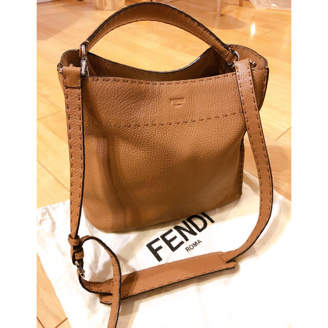 FENDI(フェンディ)のFENDIフェンディ♡セレリアアンナスモール♡2way♡ショルダー♡ハンドバック レディースのバッグ(ハンドバッグ)の商品写真