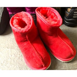 アグ(UGG)のハワイ購入‼︎ほぼ未使用‼︎UGG ムートンブーツ キッズ 15cm♪ふわふわ(ブーツ)