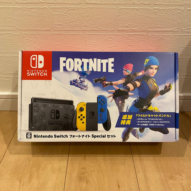 Nintendo Switch(ニンテンドースイッチ)のSwitch 任天堂 スイッチ 本体 FORTNITE ニンテンドー コード無し エンタメ/ホビーのゲームソフト/ゲーム機本体(家庭用ゲーム機本体)の商品写真