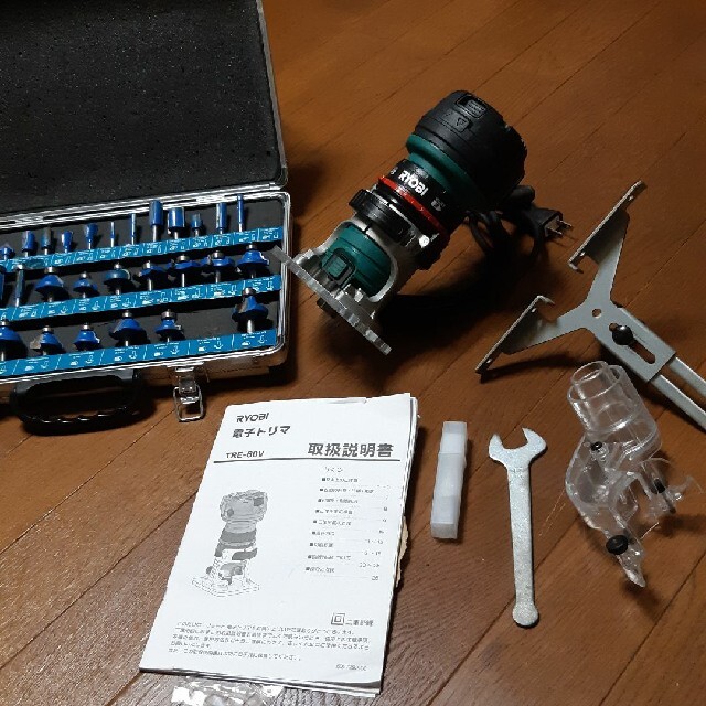 RYOBI（リョービ）トリマー☆TRE-60V☆ビットセット☆DIYなどに☆スポーツ/アウトドア