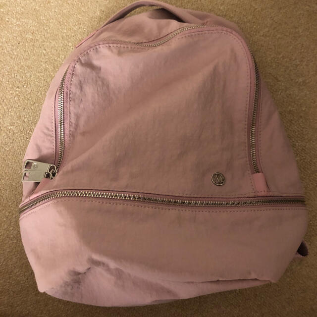 lululemon(ルルレモン)のCity Adventurer Backpack  Mini レディースのバッグ(リュック/バックパック)の商品写真