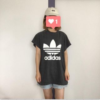 アディダス(adidas)のadidas ロゴTEE(Tシャツ/カットソー(半袖/袖なし))