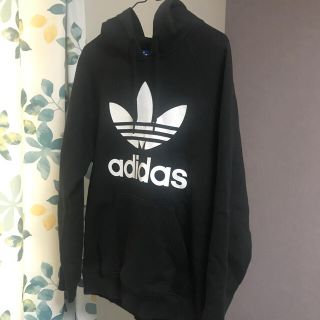 アディダス(adidas)のadidasパーカー(パーカー)