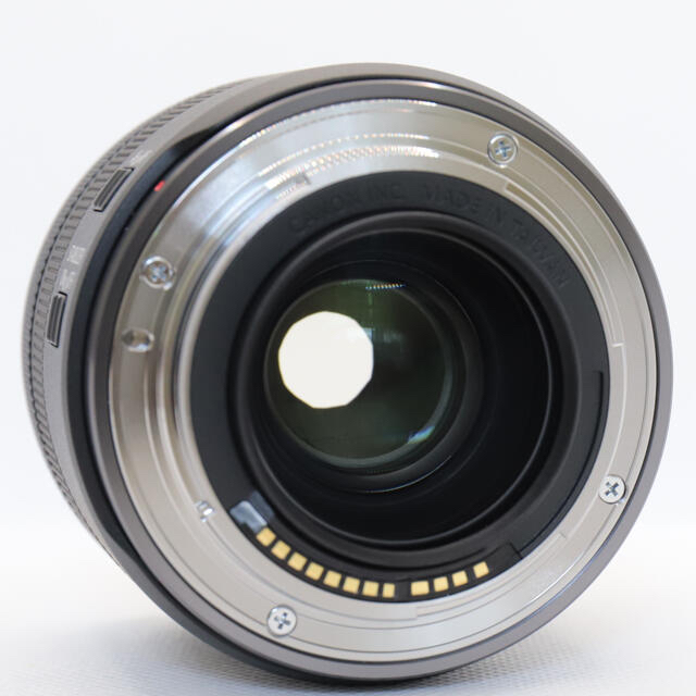 【新品未使用】キヤノンRF 35mm F1.8 Macro IS STM