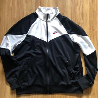 ナイキ(NIKE)のNIKE ジップアップ　ジャケット　M 中古(ジャージ)