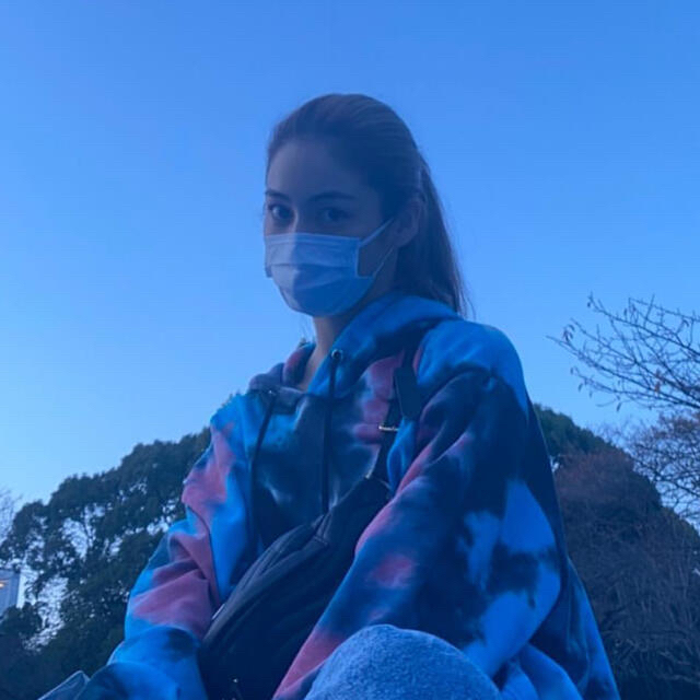 EVRIS(エヴリス)のEVRIS✖須田アンナ 【HOODIE(BLUE)】 レディースのトップス(パーカー)の商品写真