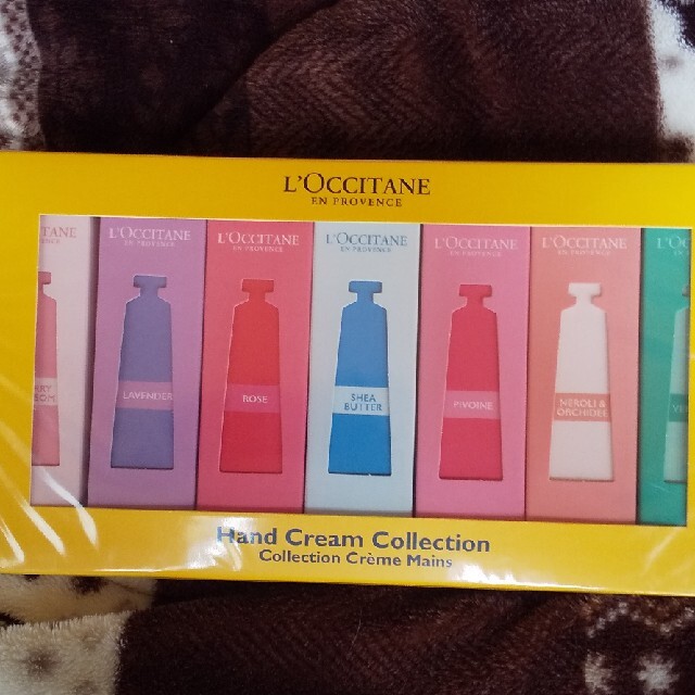 L'OCCITANE(ロクシタン)のロクシタンハンドクリーム７本セット コスメ/美容のボディケア(ハンドクリーム)の商品写真