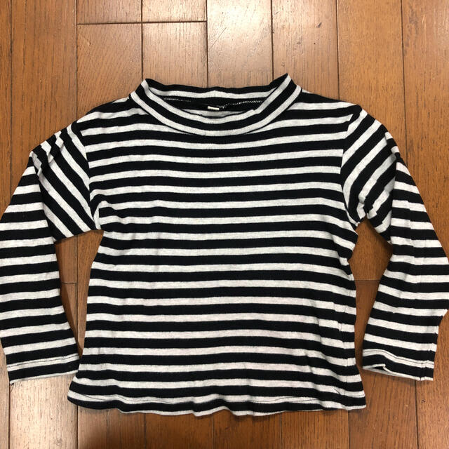 AEON(イオン)のキッズ ボーダーカットソー 110 キッズ/ベビー/マタニティのキッズ服男の子用(90cm~)(Tシャツ/カットソー)の商品写真