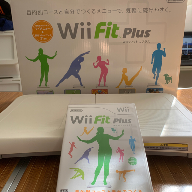 Wii Wii Fit とwiifit Plusソフトのセットの通販 By ちょこ S Shop ウィーならラクマ Wii Wii Fit とwiifit Plusソフトのセットの通販 By ちょこ S Shop ウィーならラクマ