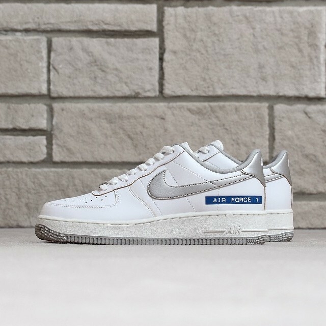 NIKE(ナイキ)のair force 1 メンズの靴/シューズ(スニーカー)の商品写真