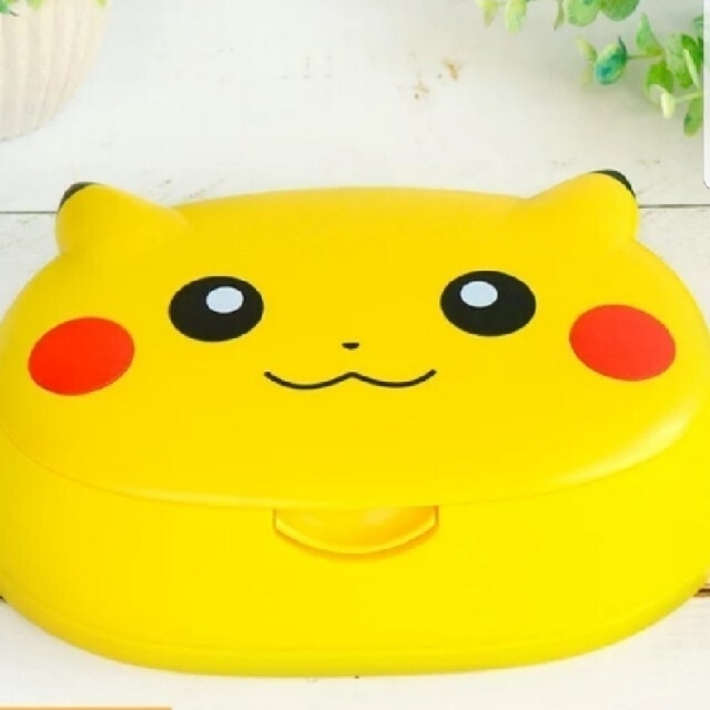 ポケモン(ポケモン)のピカチュウ❤️おしりふきケース キッズ/ベビー/マタニティのおむつ/トイレ用品(ベビーおしりふき)の商品写真