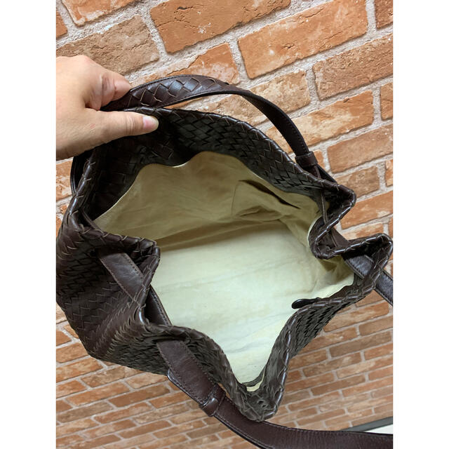 Bottega Veneta ボッテガヴェネタ イントレチャート ナッパ ミディアム ガルダ トートバック トートバッグ Bottega Veneta ボッテガヴェネタ イントレチャート ナッパ ミディアム ガルダ トートバック トートバッグ