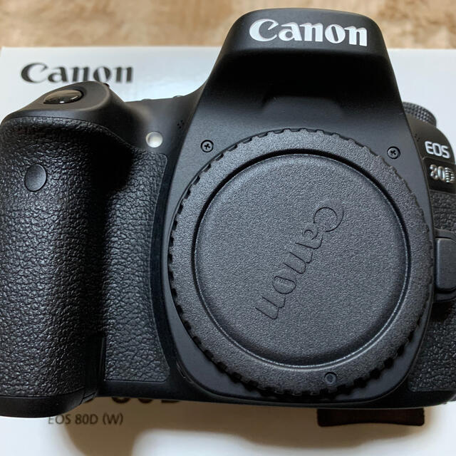 【ほぼ新品】キャノン Canon EOS 90D ボディ ショット数2000以下