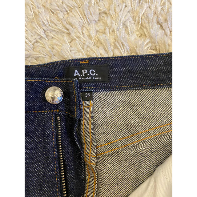 A.P.C(アーペーセー)の apcデニムスカート レディースのスカート(ミニスカート)の商品写真