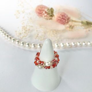 キラキラ ビーズとパールのリング（レッド）💍(リング)