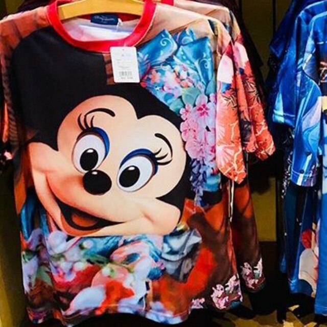 Disney(ディズニー)のディズニーランド Tシャツ ミニー 限定 新品 未開封 蜷川実花 コラボ レア レディースのトップス(Tシャツ(半袖/袖なし))の商品写真