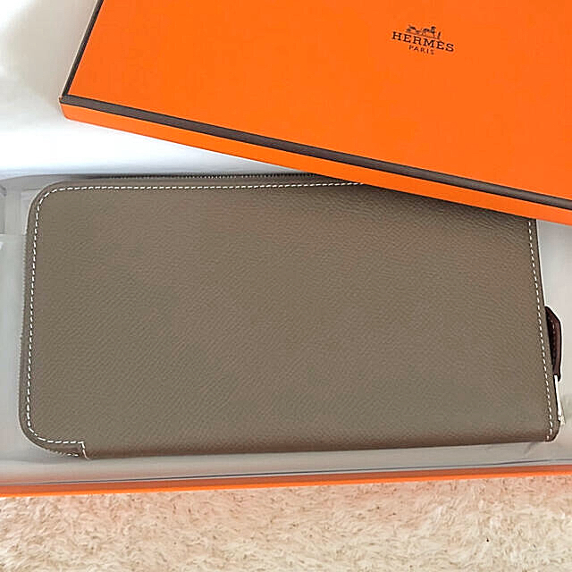 Hermes(エルメス)のご専用です エルメス財布 シルクイン ⭐️新品未使用⭐️     エトープ レディースのファッション小物(財布)の商品写真