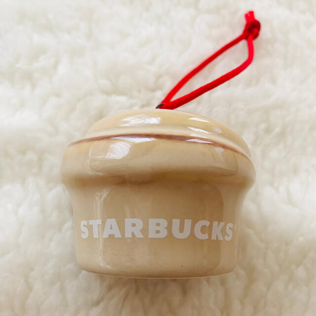 Starbucks Coffee(スターバックスコーヒー)の★限定品★スターバックスホリデー2020 クリスマスオーナメント シナモンロール インテリア/住まい/日用品のインテリア/住まい/日用品 その他(その他)の商品写真