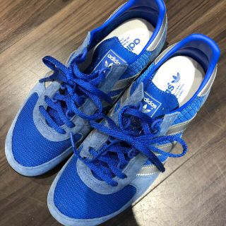 アディダス(adidas)のadidasスニーカー(スニーカー)