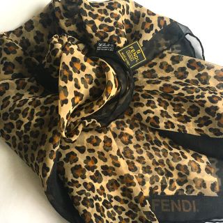 フェンディ(FENDI)のフェンディ ★シルクスカーフX★レオパード♡(バンダナ/スカーフ)