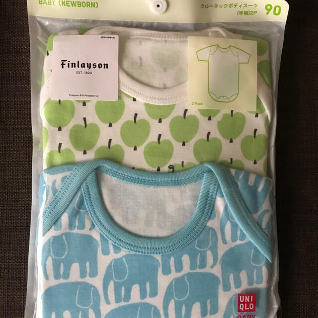 UNIQLO(ユニクロ)のユニクロ　ボディスーツ2P Finlayson キッズ/ベビー/マタニティのキッズ服男の子用(90cm~)(下着)の商品写真